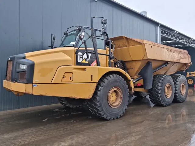 Caterpillar-740B-2012-192608