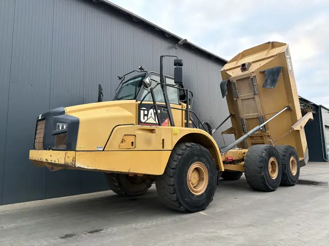Caterpillar-740B-2014-214435