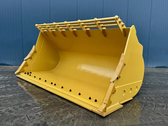 Caterpillar-980 incl. cutting edge + side protectors-2025-907269