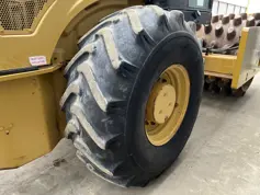 Caterpillar-CP74-2011-205742