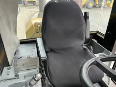 Caterpillar-CP74-2011-205742