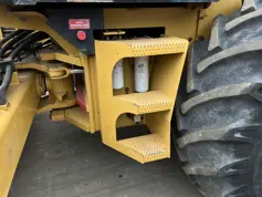 Caterpillar-CP74-2011-205742