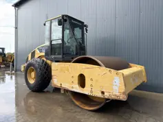 Caterpillar-CS74-2010-210621