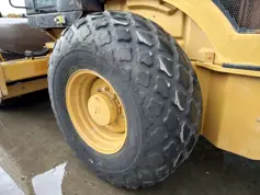 Caterpillar-CS74-2010-210621
