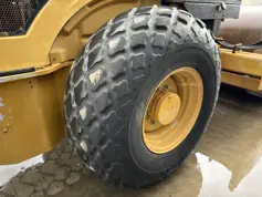 Caterpillar-CS74-2010-210621