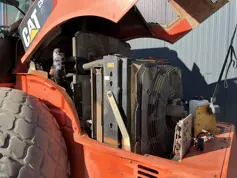 Caterpillar-CS76 XT-2011-202770