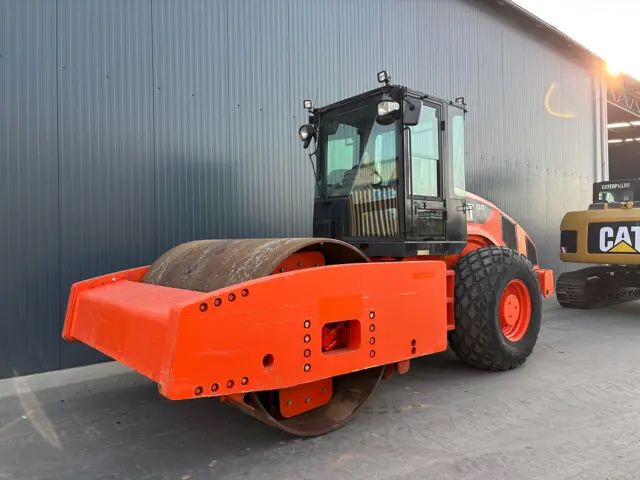 Caterpillar-CS76 XT-2011-205988