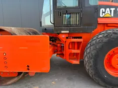 Caterpillar-CS76 XT-2011-205988