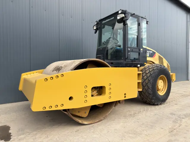 Caterpillar-CS76 XT-2011-210009