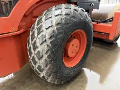 Caterpillar-CS76 XT-2011-210082