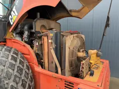 Caterpillar-CS76 XT-2011-210082