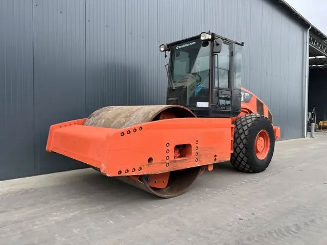 Caterpillar-CS76 XT-2012-206564