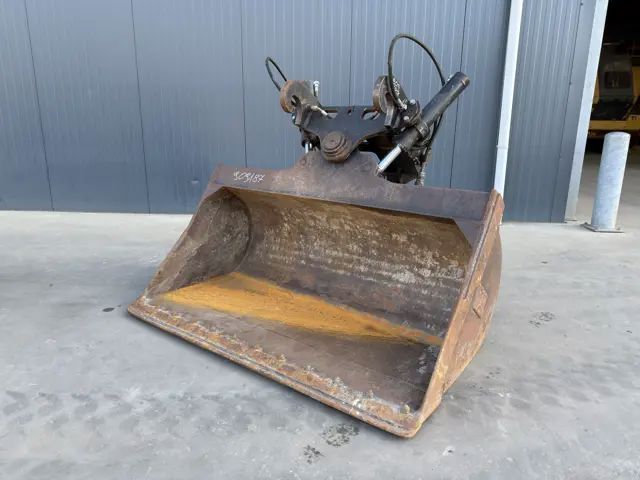 Caterpillar-CW40-2015-909187