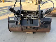 Caterpillar-CW40-2015-909187