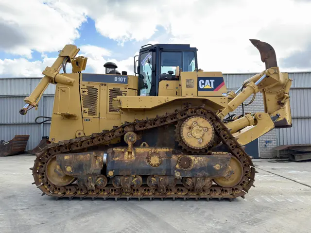 Caterpillar-D10T-2012-210069