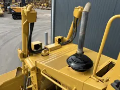 Caterpillar-D6H XL-1986-208513