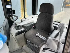 Caterpillar-D6N LGP-2011-207636