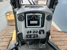 Caterpillar-D6N LGP-2011-207636