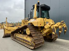 Caterpillar-D6N LGP - RIPPER-2012-209415