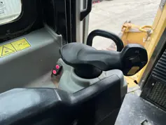 Caterpillar-D6T LGP - U/C System One 80% Good - Ripper-2012-205304