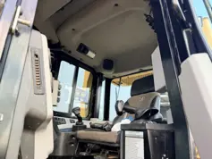 Caterpillar-D6T XW-2017-210968