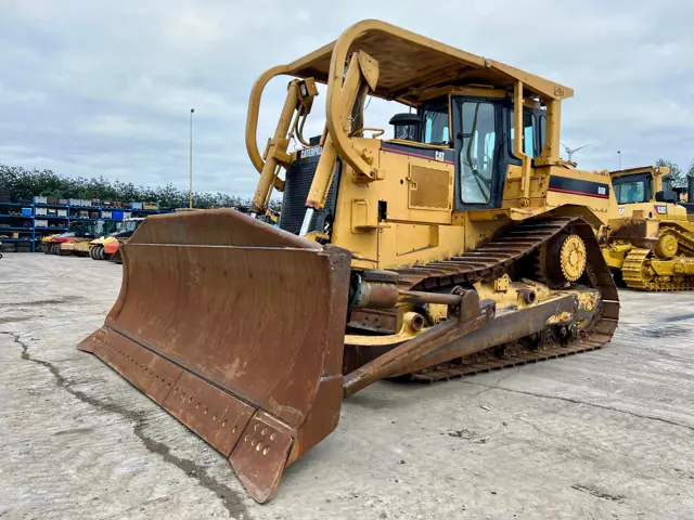 Caterpillar-D8R-1998-207522