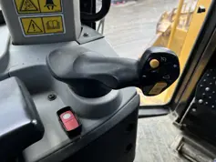Caterpillar-D8T - CE - New Ripper-2019-205670