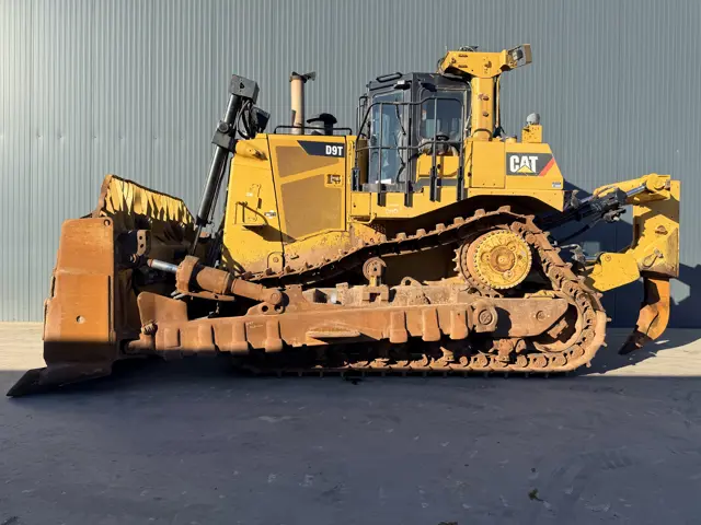 Caterpillar-D9T-2017-210147