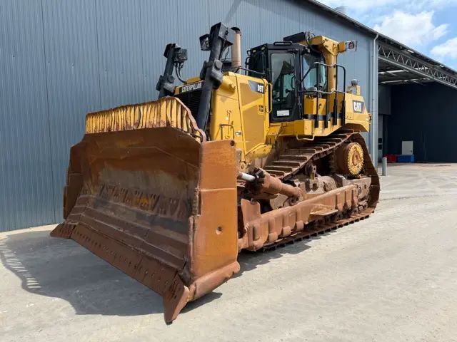 Caterpillar-D9T-2017-210147