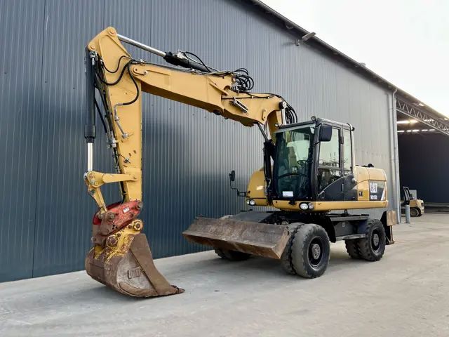 Caterpillar-M315D-2011-205803