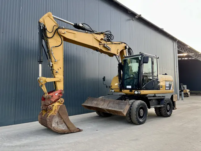 Caterpillar-M315D-2011-205803