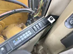 Caterpillar-M322C-2005-210381