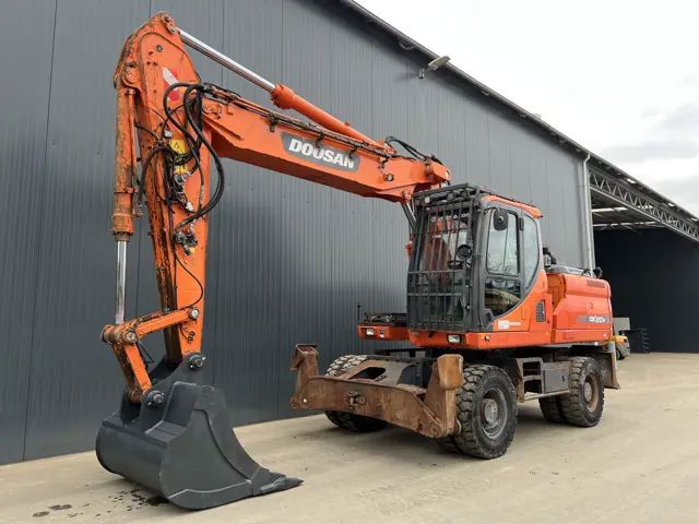 Doosan-DX210W-2014-205590