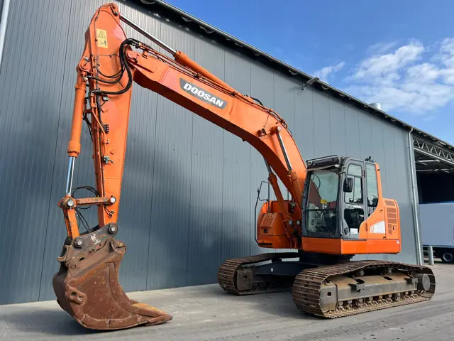 Doosan-DX235LCR-2012-206889