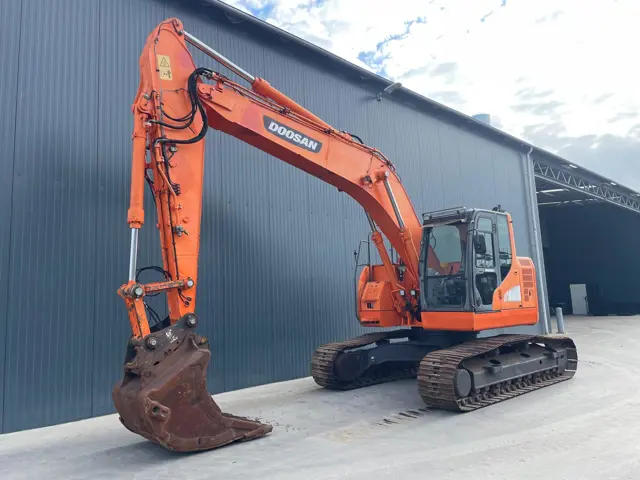 Doosan-DX235LCR-2012-206889