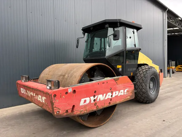 Dynapac-CA602D-2010-208110