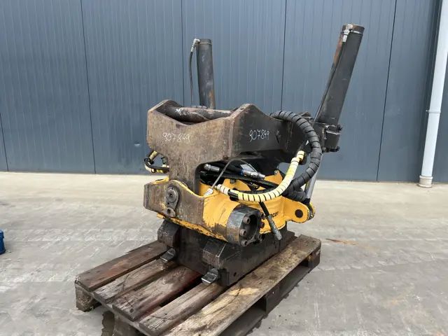 Engcon-EC30-S70-S70-SS9-2008-907849