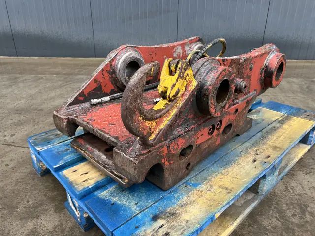 Engcon-S70 - 323D-907047