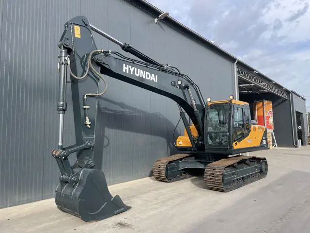 Hyundai-R210-2023-196090
