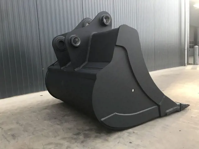 Komatsu-PC210 NEW BUCKET-2023-904567