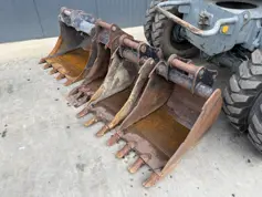 Liebherr-A910 Compact | 5 BUCKETS-2013-214714