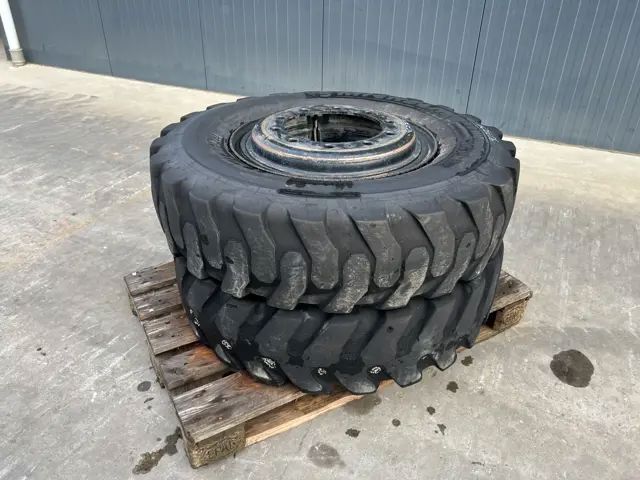 Michelin-1000 x 20 banden / 10.00 x 20: 1x2 Reifen-907704