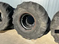 Michelin-445/70R19.5 incl. rim-907934