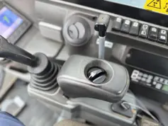 Takeuchi-TB230-2017-211957