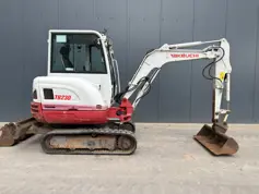 Takeuchi-TB230-2017-211957