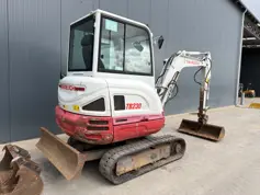 Takeuchi-TB230-2017-211957