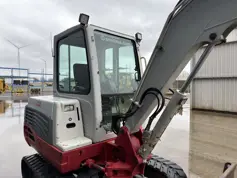 Takeuchi-TB235-2010-211918