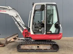 Takeuchi-TB235-2010-211918