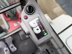 Takeuchi-TB235-2010-211918