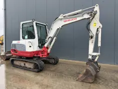 Takeuchi-TB235-2010-211918